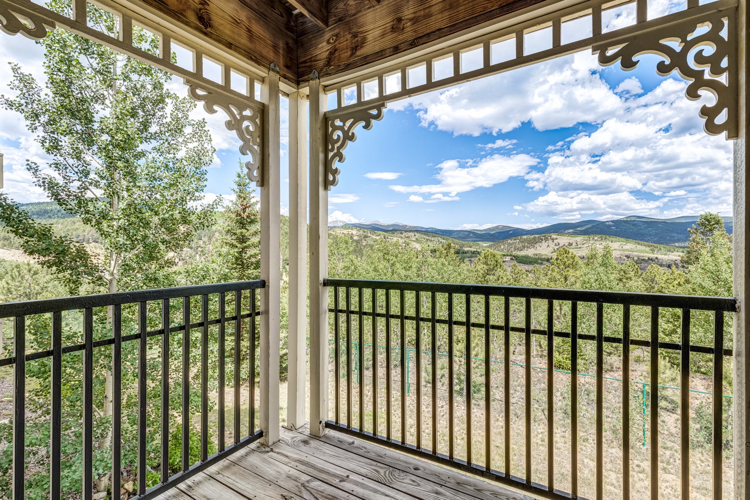 Gold Mountain Village Image 18